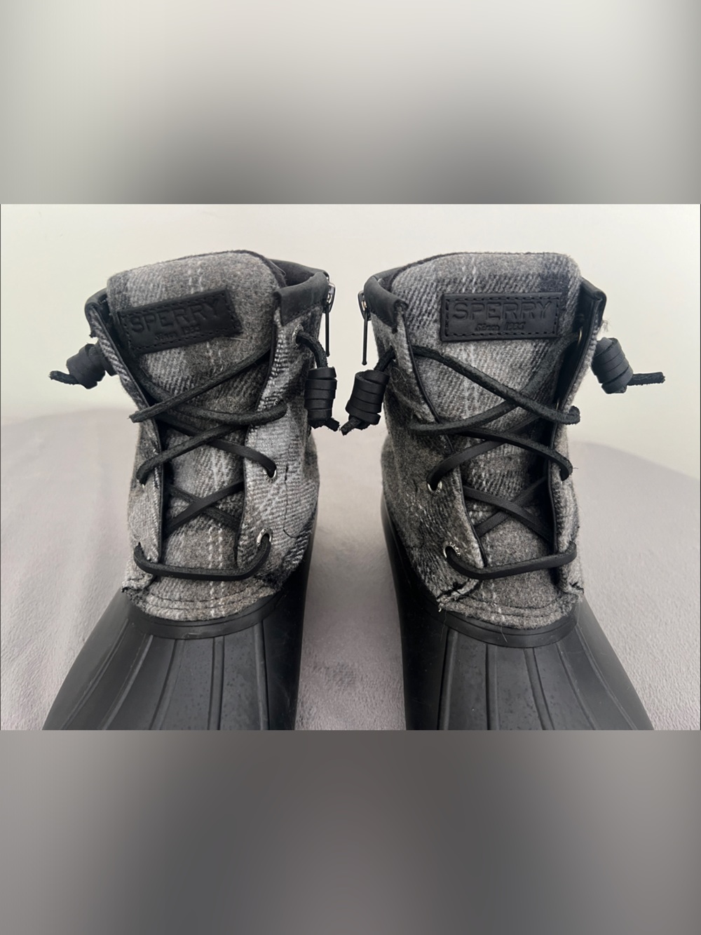 Sperry Women’s Black‎ and Gray Plaid Duck Boots size 7.5 - Picture 6 of 11